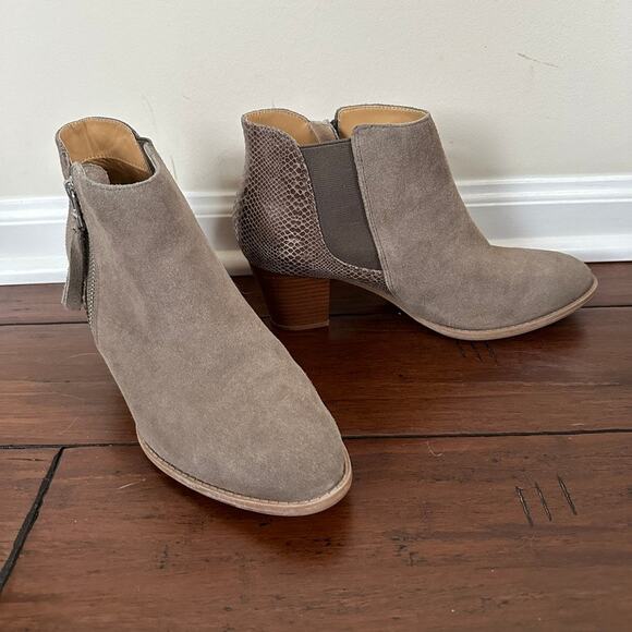 Vionic Anne Womens 8.5 Leather Suede Ankle Bootie Faux Snakeskin Block Heel - Picture 2 of 9